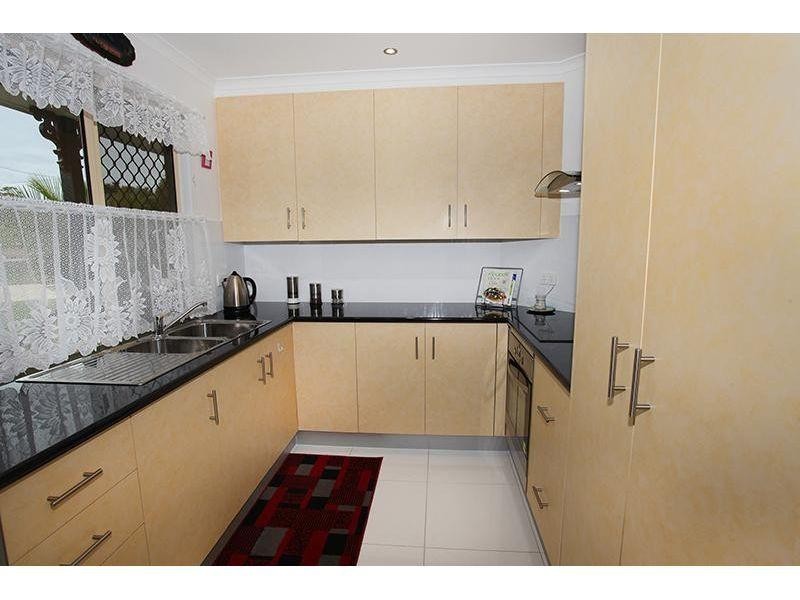 5 Melaleuca Court, Southside QLD 4570