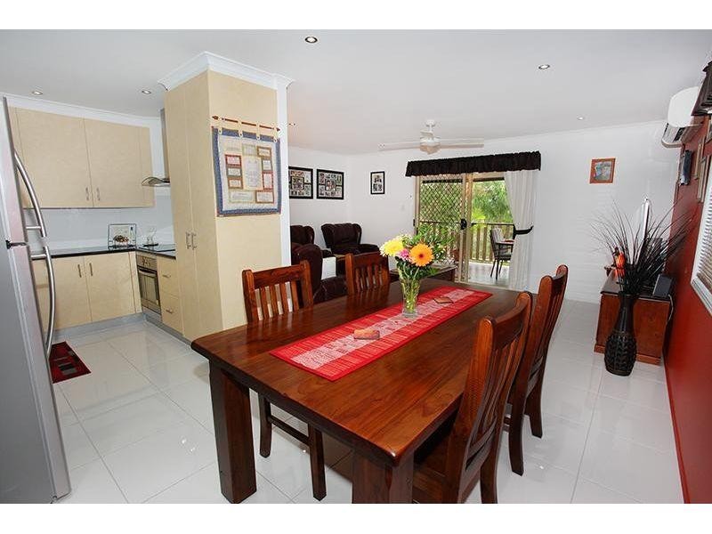 5 Melaleuca Court, Southside QLD 4570