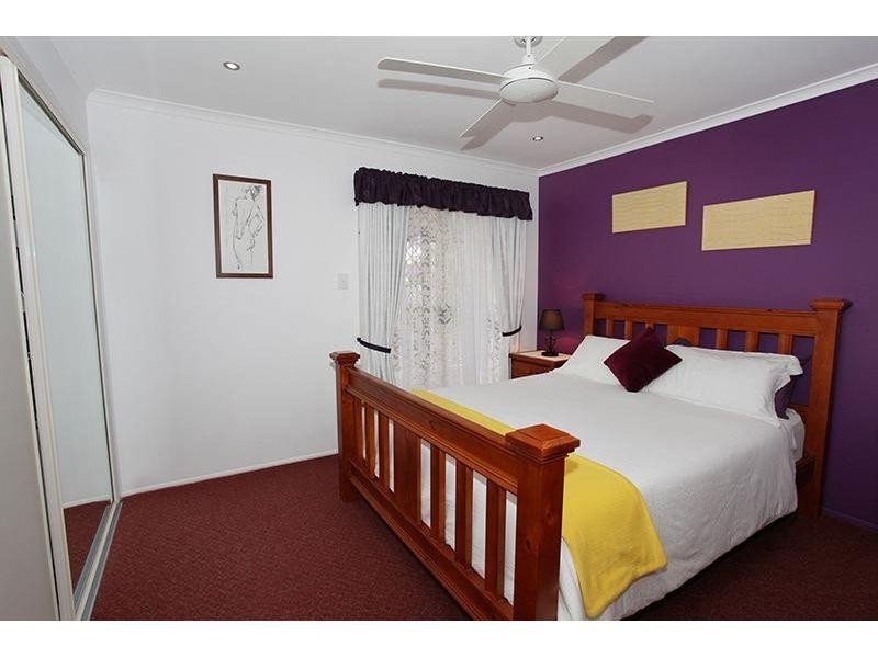 5 Melaleuca Court, Southside QLD 4570