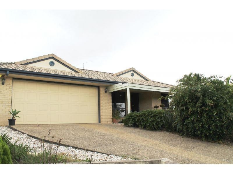 7 Elms Court, Southside QLD 4570