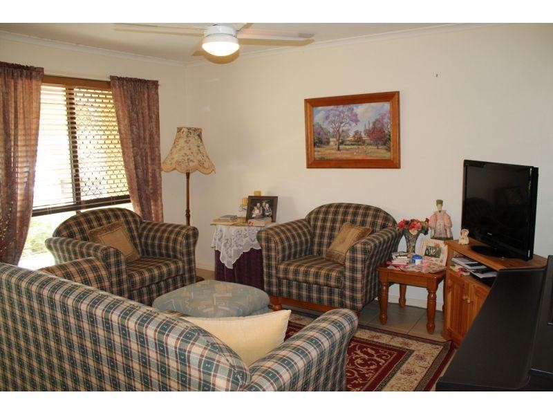 7 Elms Court, Southside QLD 4570