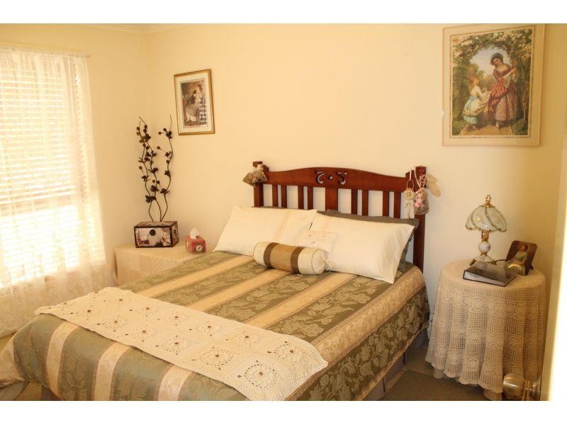 7 Elms Court, Southside QLD 4570