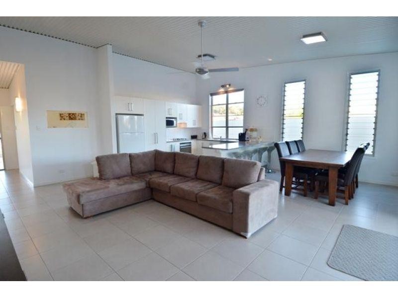 1 Centenary Close, Gympie QLD 4570