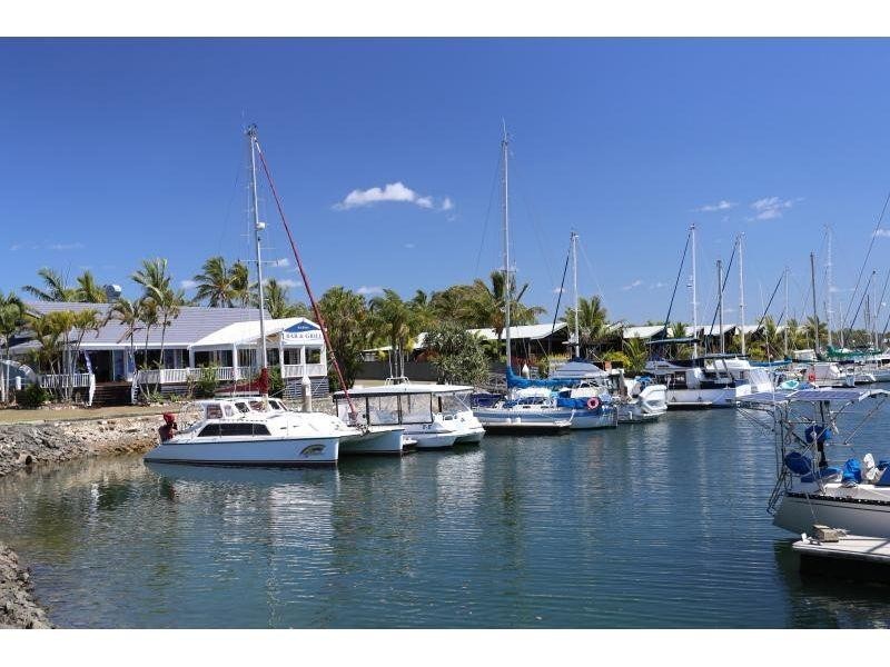 20 OYSTER PARADE, Tin Can Bay QLD 4580