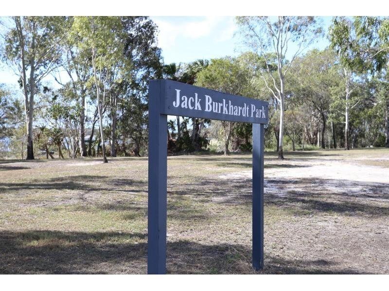 20 OYSTER PARADE, Tin Can Bay QLD 4580