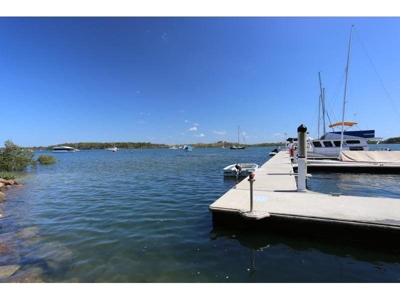 20 OYSTER PARADE, Tin Can Bay QLD 4580