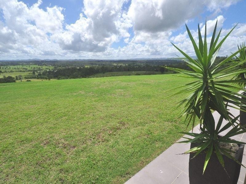 108 Irvine Road, Chatsworth QLD 4570