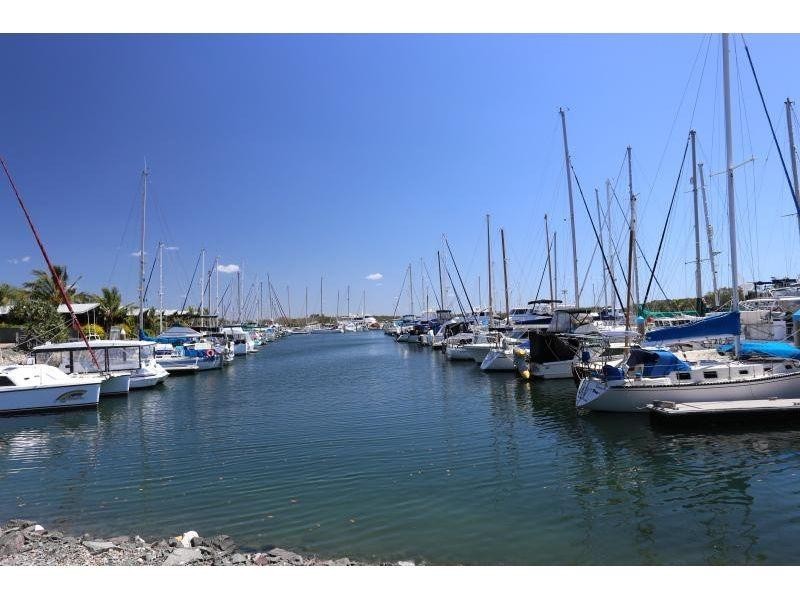 23 OYSTER PARADE, Tin Can Bay QLD 4580