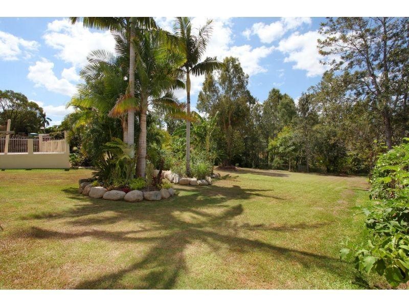 42 Emerald Drive, Southside QLD 4570