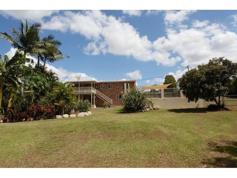 42 Emerald Drive, Southside QLD 4570