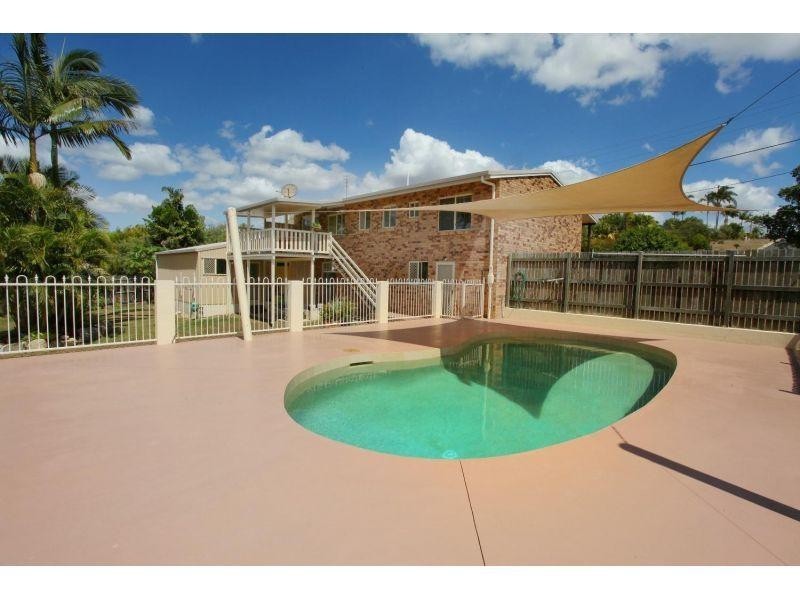 42 Emerald Drive, Southside QLD 4570