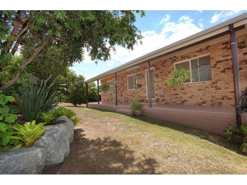 42 Emerald Drive, Southside QLD 4570