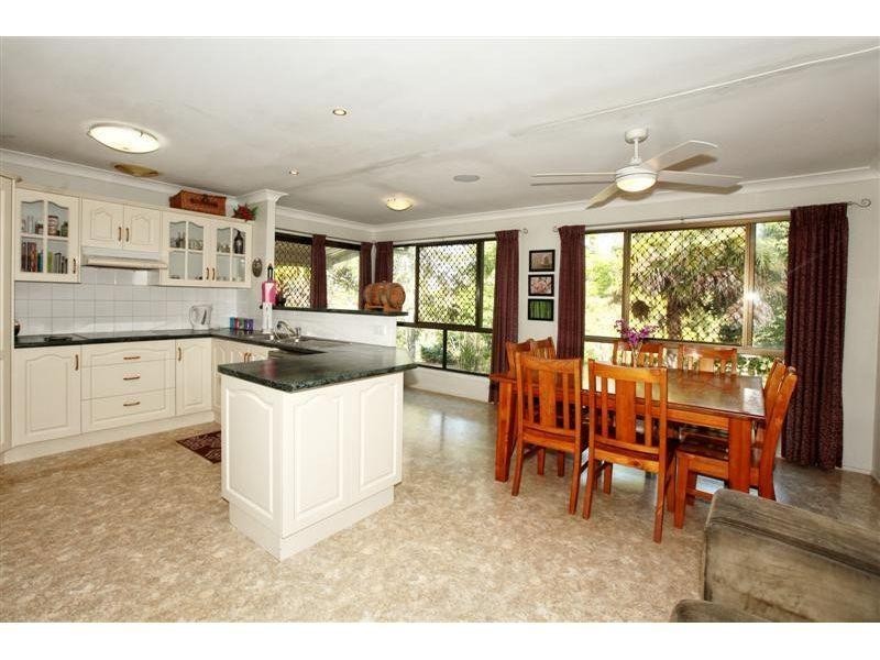 4 Dowling Road, Monkland QLD 4570