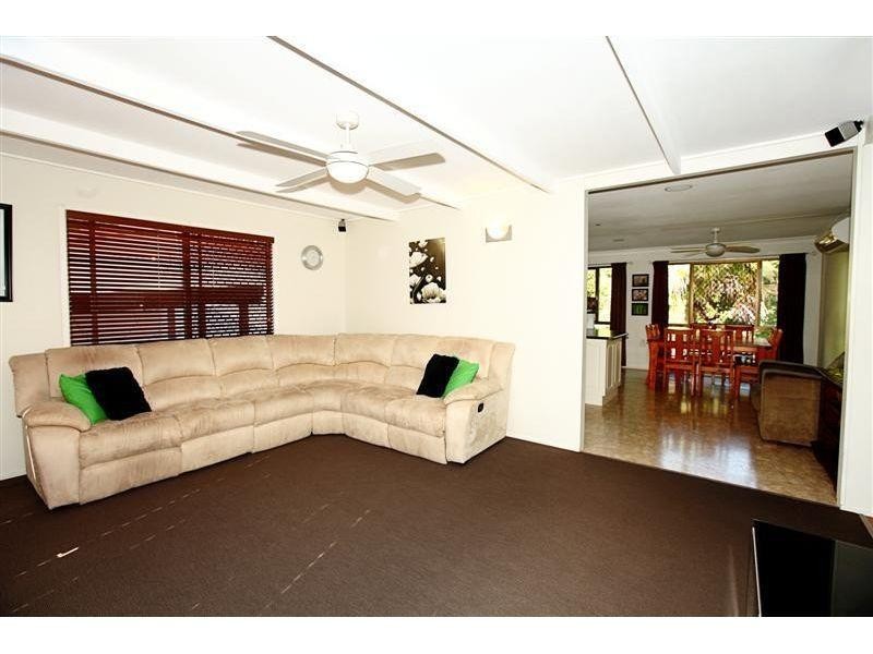4 Dowling Road, Monkland QLD 4570