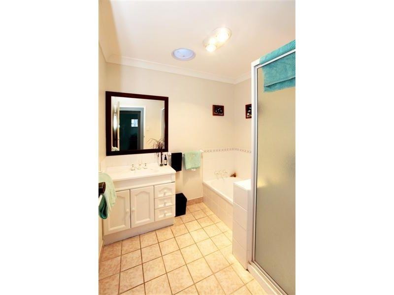 4 Dowling Road, Monkland QLD 4570