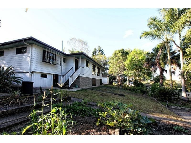 4 Dowling Road, Monkland QLD 4570