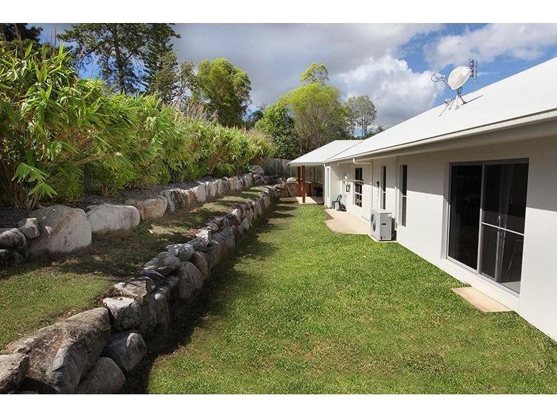 5 Gardenia Court, Southside QLD 4570