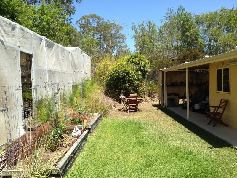 35 Gympie View Dr, Southside QLD 4570