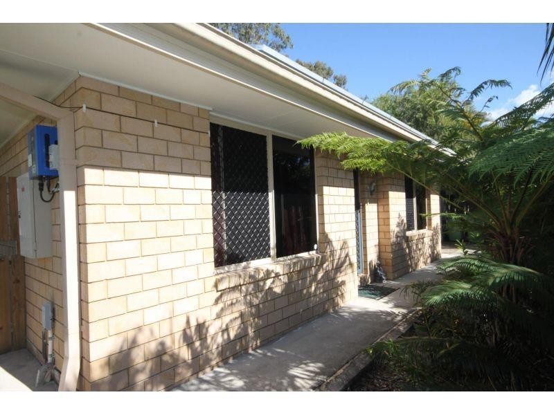 35 Gympie View Dr, Southside QLD 4570