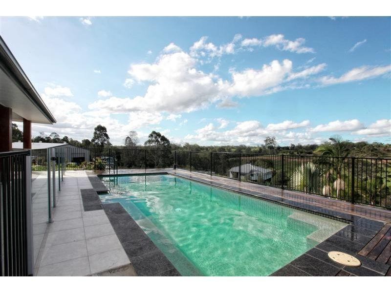 15 Edinburgh Court, East Deep Creek QLD 4570