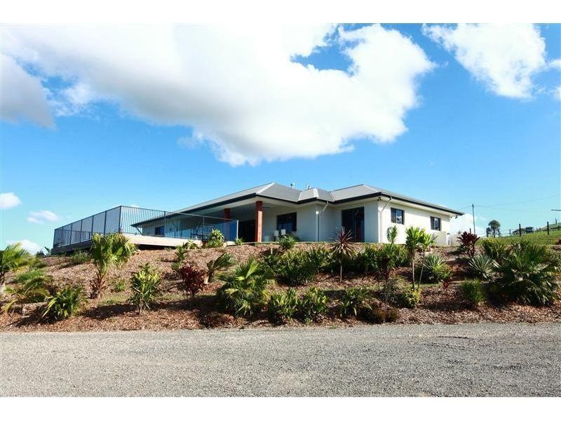 15 Edinburgh Court, East Deep Creek QLD 4570