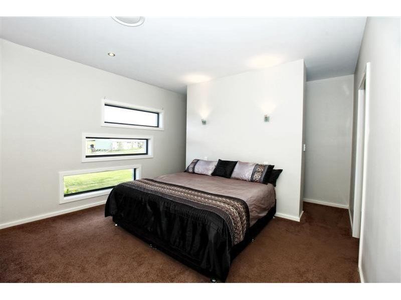 15 Edinburgh Court, East Deep Creek QLD 4570