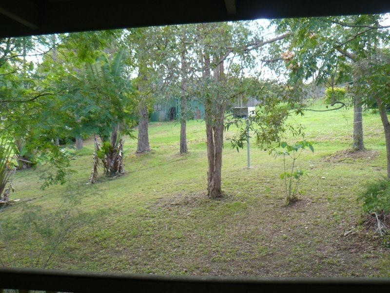 4 Koumala Crt, Southside QLD 4570