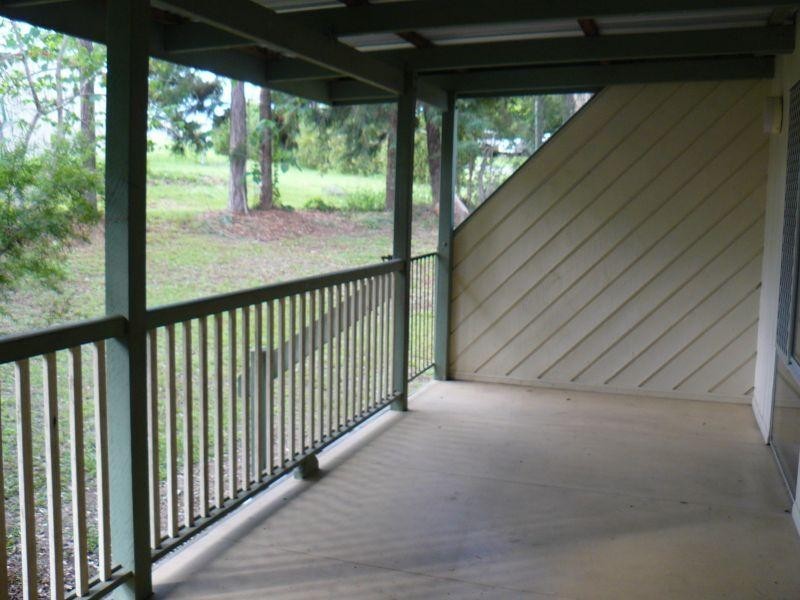 4 Koumala Crt, Southside QLD 4570