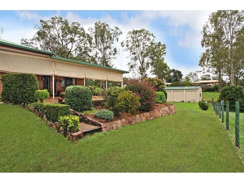 5 Oxford Court, Southside QLD 4570