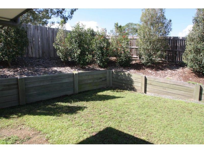 12 Eagle Hawk Drive, Southside QLD 4570