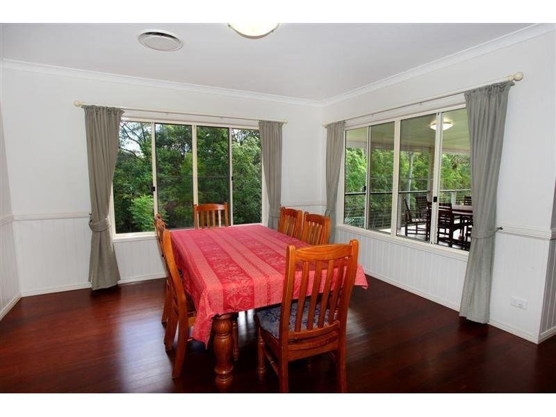 11 Topaz Court, Southside QLD 4570