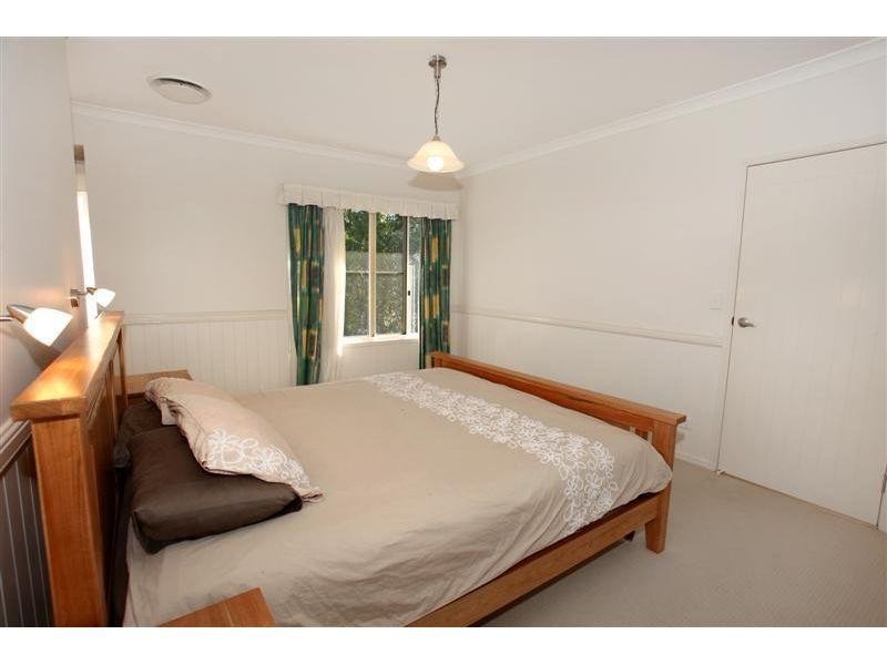 11 Topaz Court, Southside QLD 4570