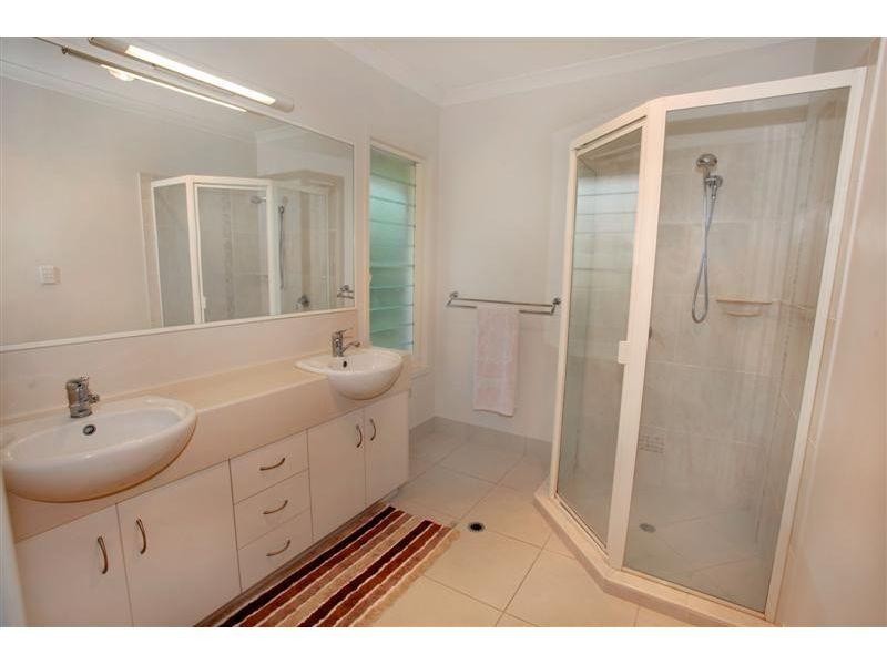 11 Topaz Court, Southside QLD 4570