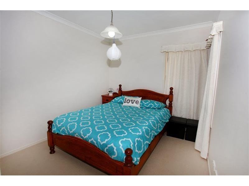 11 Topaz Court, Southside QLD 4570