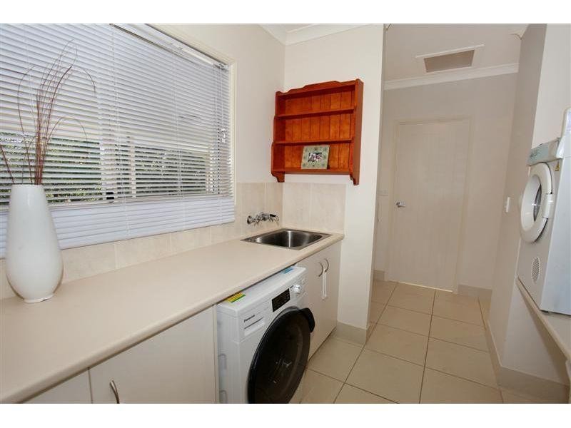 11 Topaz Court, Southside QLD 4570