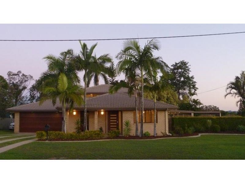 3 Australia Drive, Southside QLD 4570