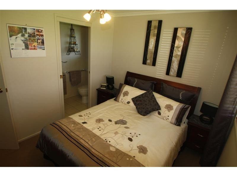 3 Australia Drive, Southside QLD 4570