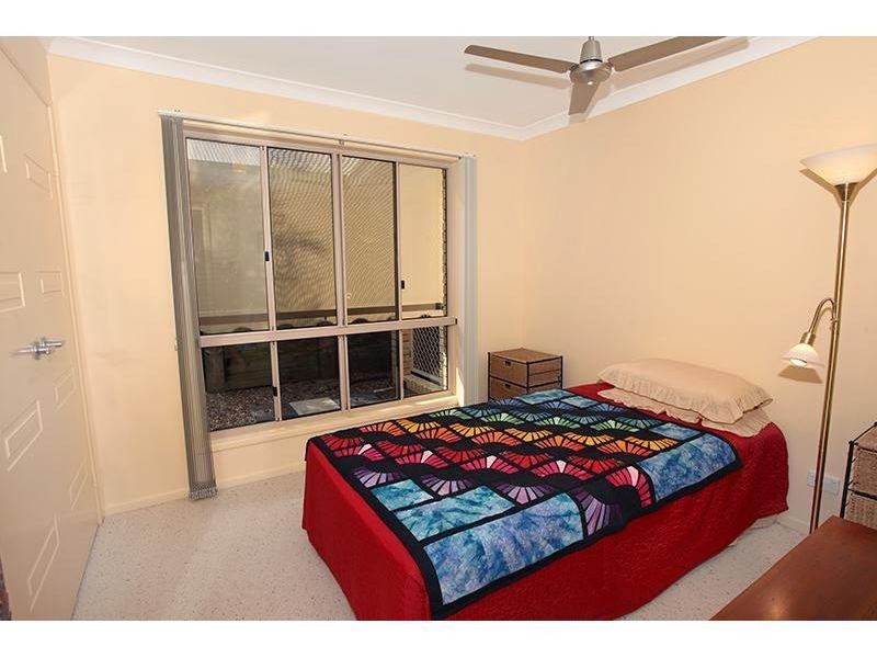 7 Suncrest Court, Southside QLD 4570