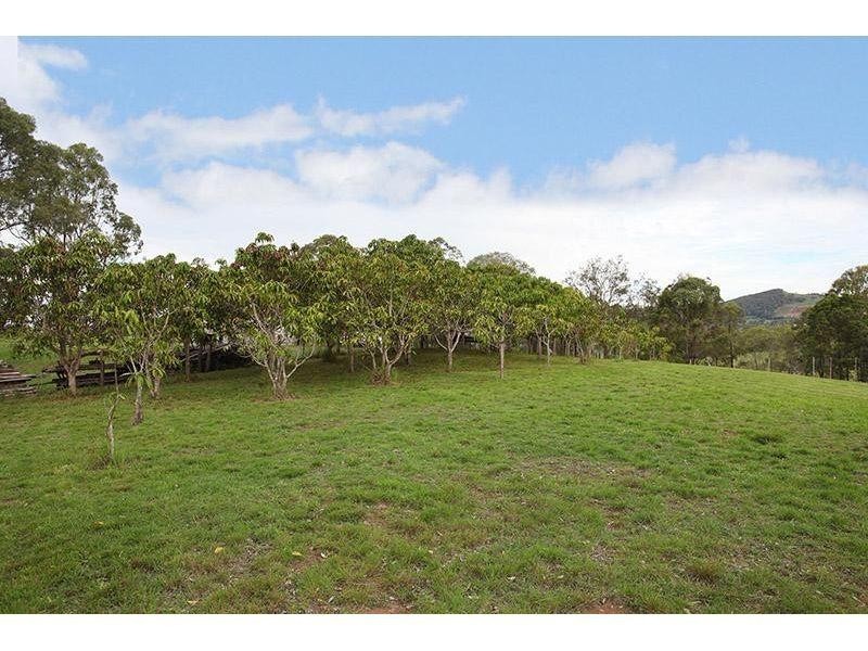 73 Burgess Rd, Calico Creek QLD 4570
