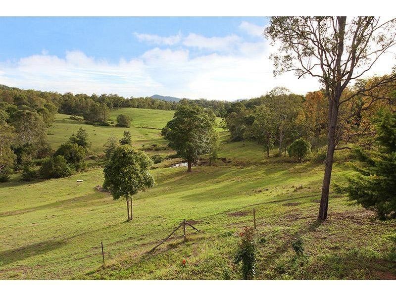 73 Burgess Rd, Calico Creek QLD 4570