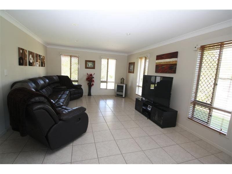 23 Bethongabel Court, Southside QLD 4570