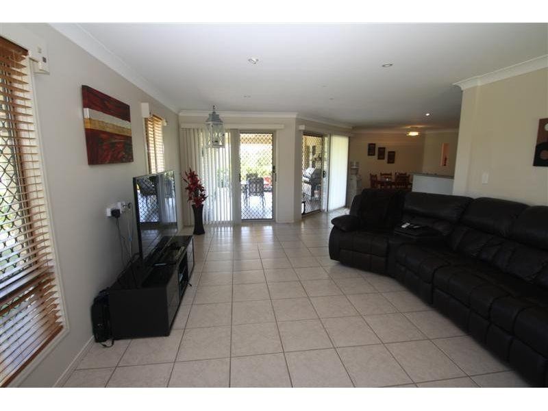 23 Bethongabel Court, Southside QLD 4570