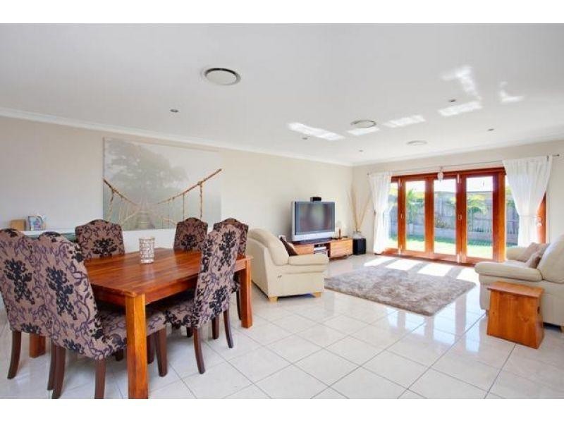 83  Gympie View Drive, Southside QLD 4570