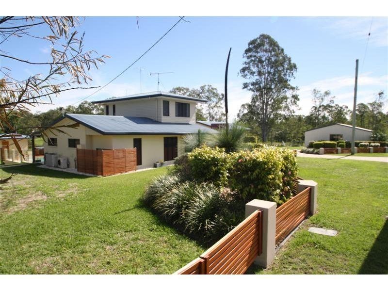 9 Koala Court, Southside QLD 4570