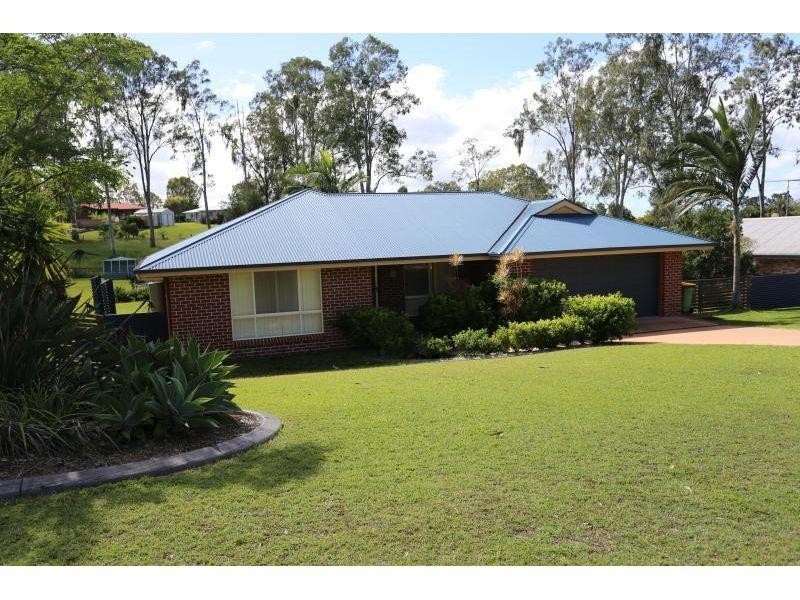11 Oxford Ct, Southside QLD 4570