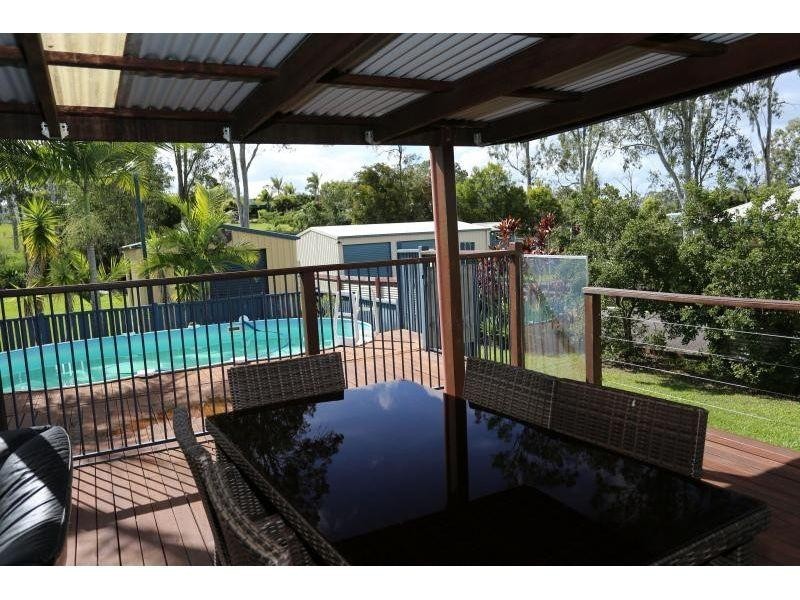 11 Oxford Ct, Southside QLD 4570