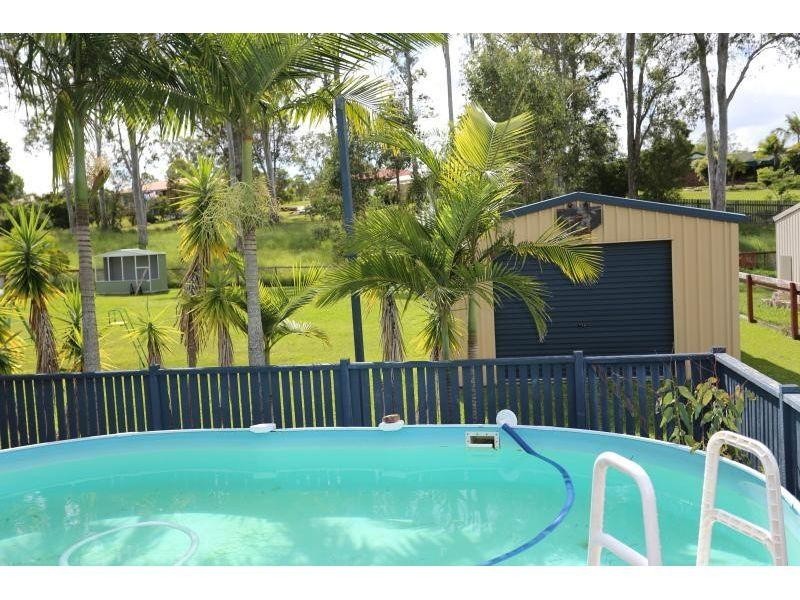 11 Oxford Ct, Southside QLD 4570