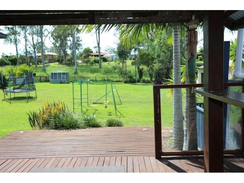 11 Oxford Ct, Southside QLD 4570