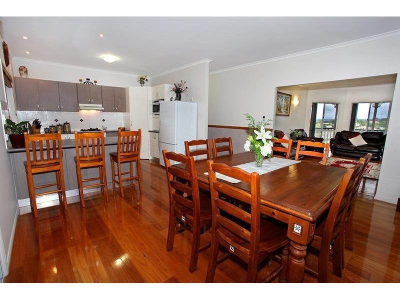 3 Oxley Court, Southside QLD 4570