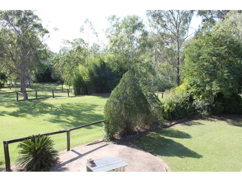 4 Cameron road, Southside QLD 4570